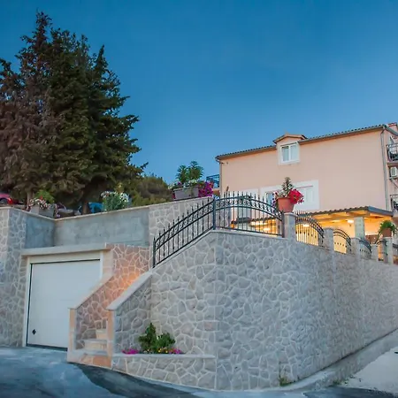 Apartment Matea