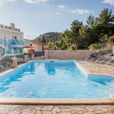 Matea Apartman