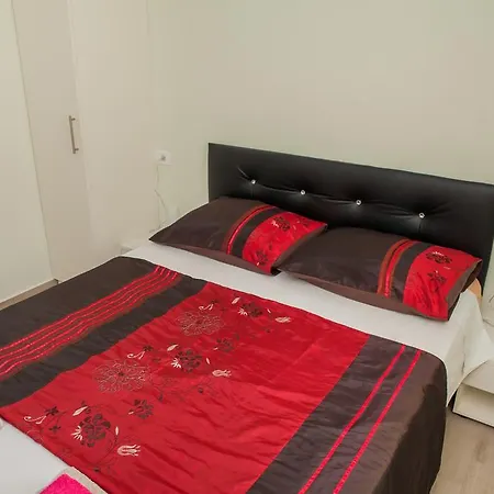 Matea Apartment *